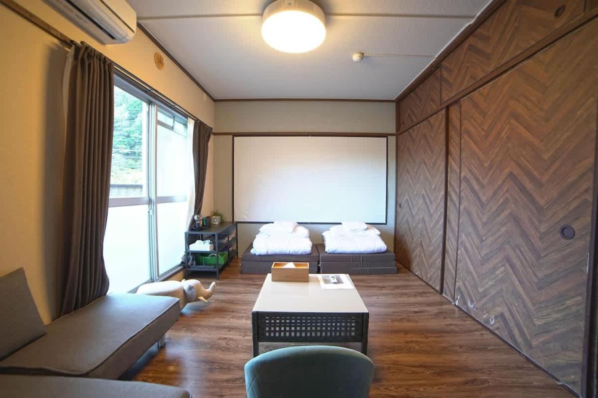 דירות Route99 Yumoto 箱根湯本駅近山沿い川沿い 箱根湯本徒歩8分wifi 大人気ゲーム機無料 最大6名 無料駐車場 מראה חיצוני תמונה